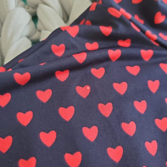 Retro Heart-Print Bombshell Dress - Picture 3 of 7